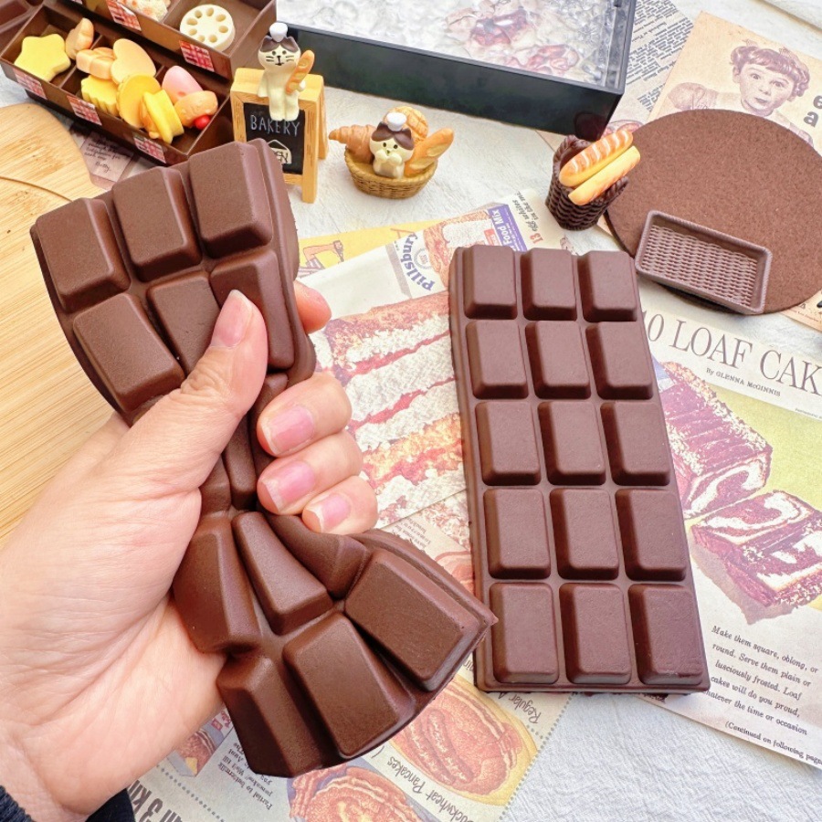 Junk Food Snacks - لعبة ضغط على شكل شوكولاتة ناعمة،