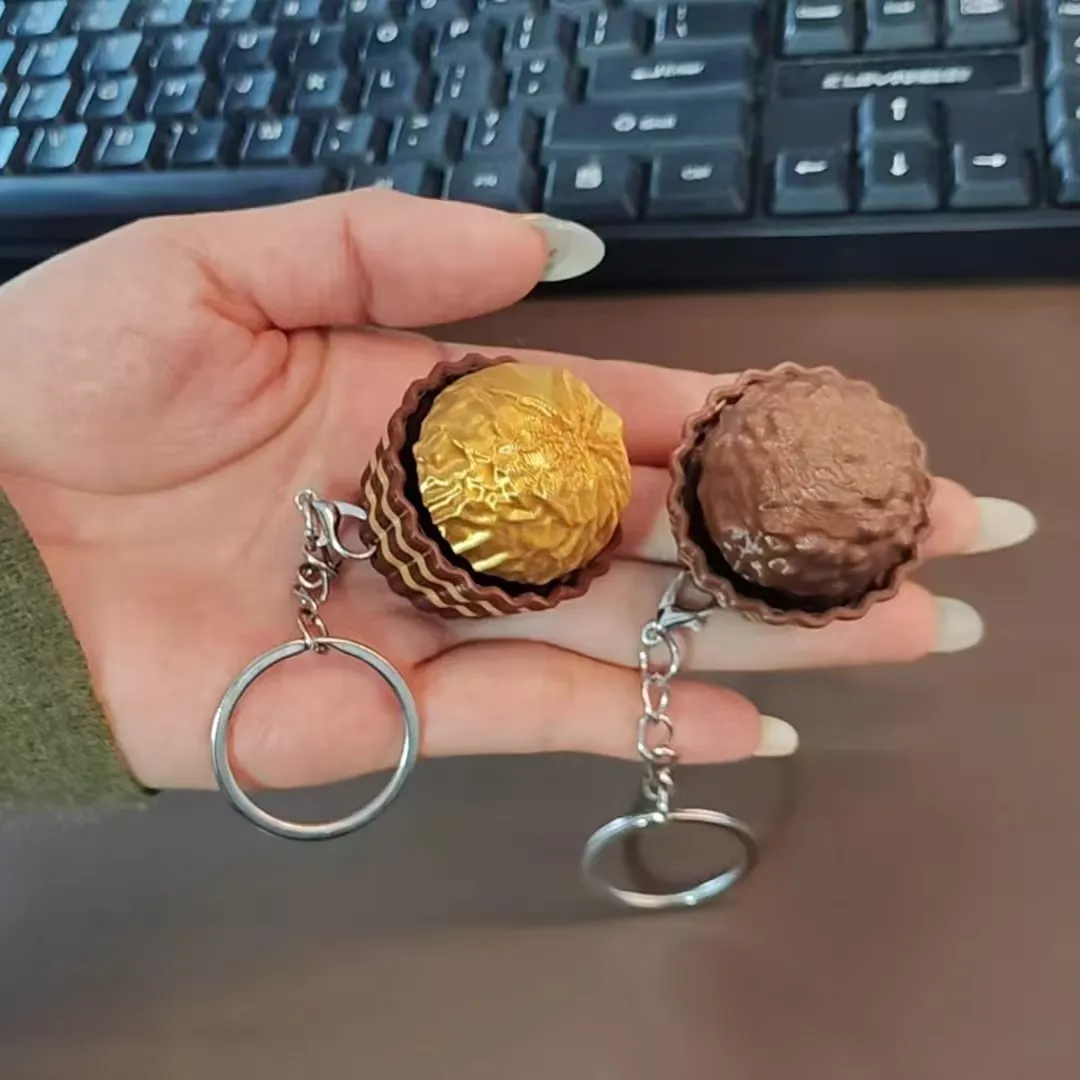 ميدالية مفاتيح دبي شوكليت بتصم - مراجعة Junk Food Snacks وسعره
