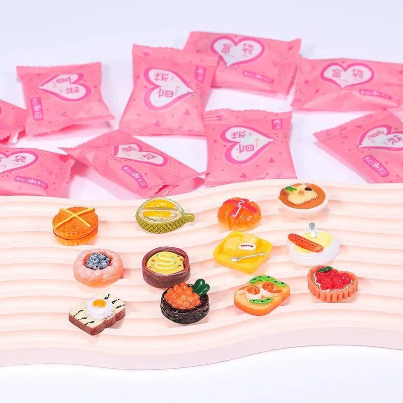 ألعاب طعام مصغرة بتصميمات عشوا - مراجعة Food Snacks For Christmas وسعره