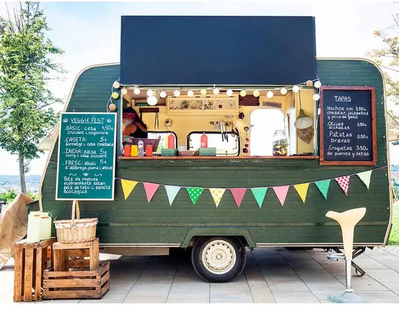 آلات الوجبات الخفيفة الكهربائي - مراجعة Food Truck With Snacks وسعره