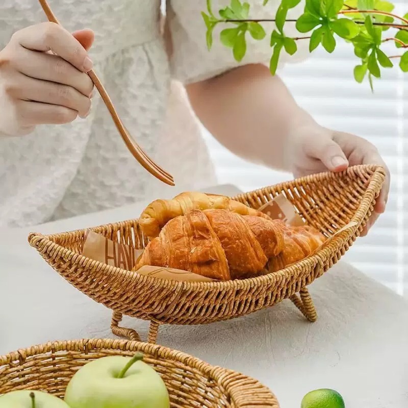 صينية فواكه على شكل هلال، طبق  - مراجعة Food Platter Snacks وسعره